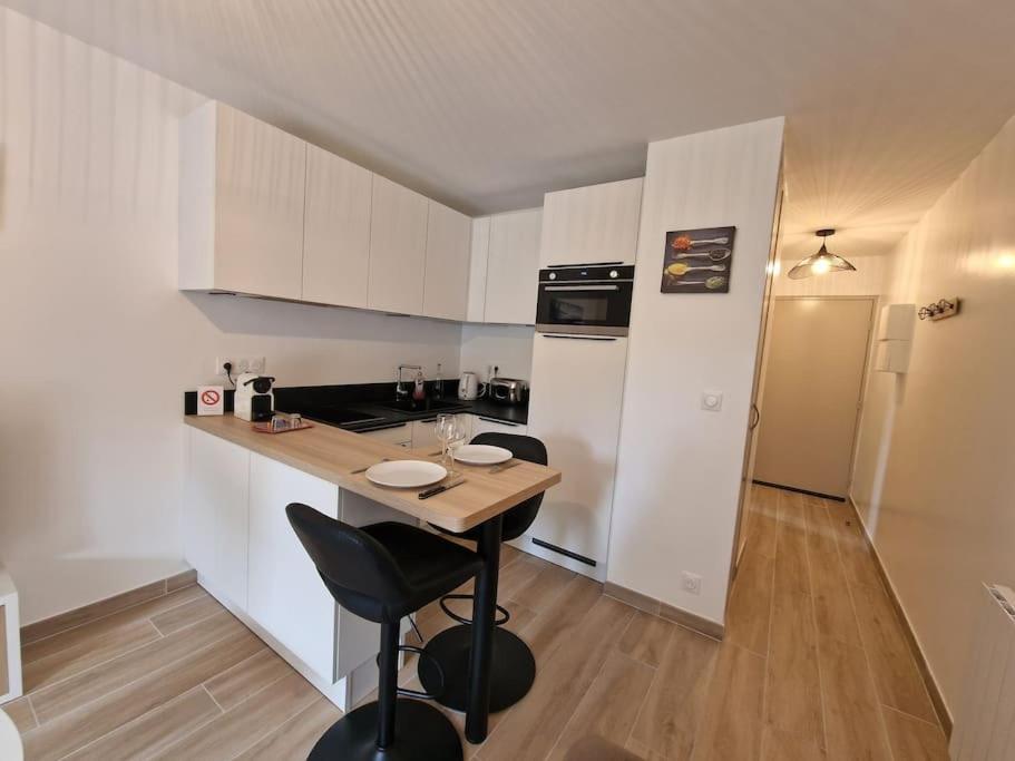T2 Neuf, Parking Prive,Acces Mer Bandol Zewnętrze zdjęcie